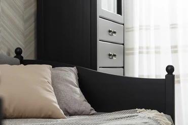 Сервант чёрный Айно №4
