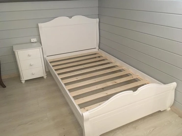Кровать односпальная массив сосны Бетти №27 800х1600