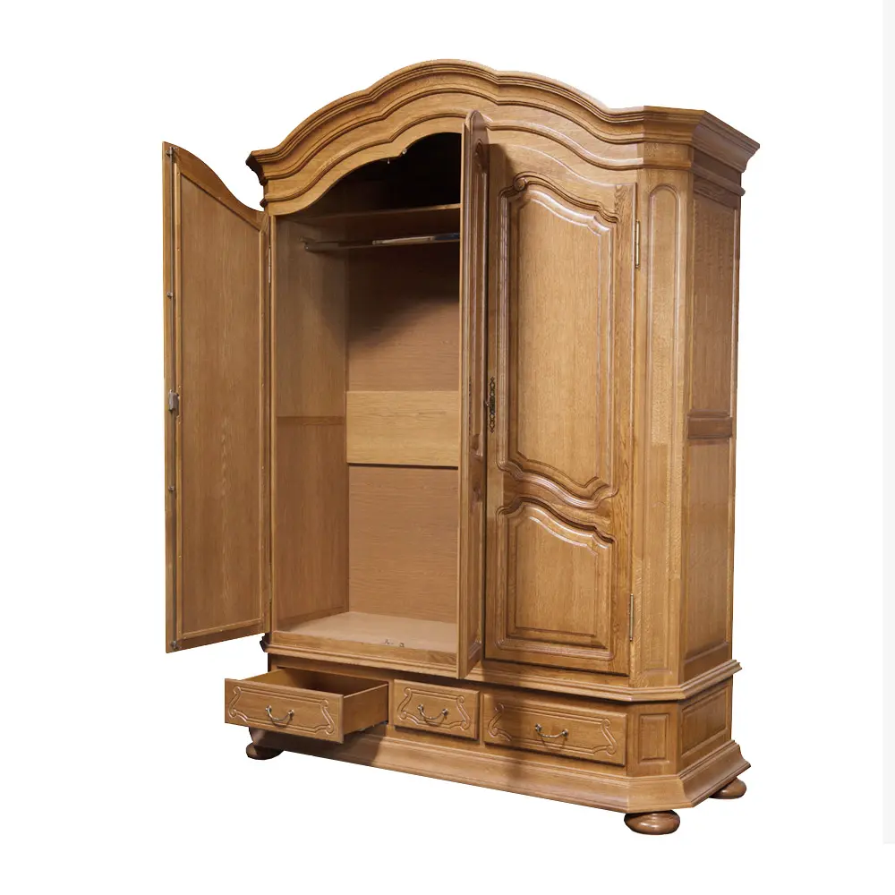 Шкаф трехдверный Бонифачо ГМ 6213