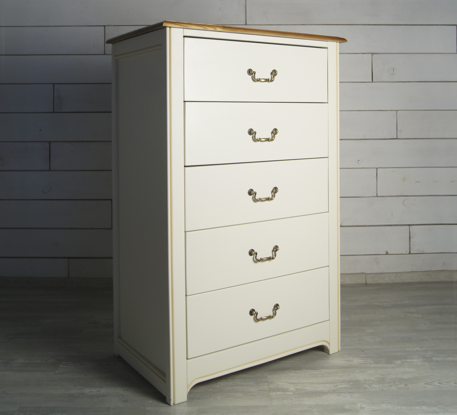 Бежевый комод "Olivia" высокий на 5 ящиков