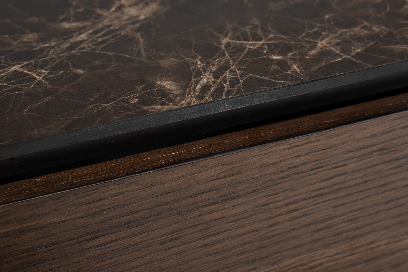 40AD-00099 Тумба под ТВ коричневая 200*45*47,5см