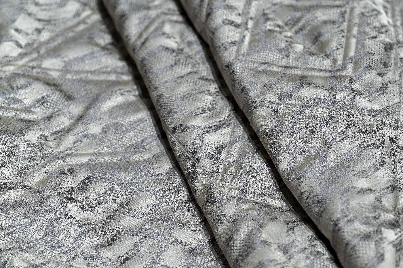 121GD-HOUST110-POKR SER-Покрывало HOUSTON серое со стежкой