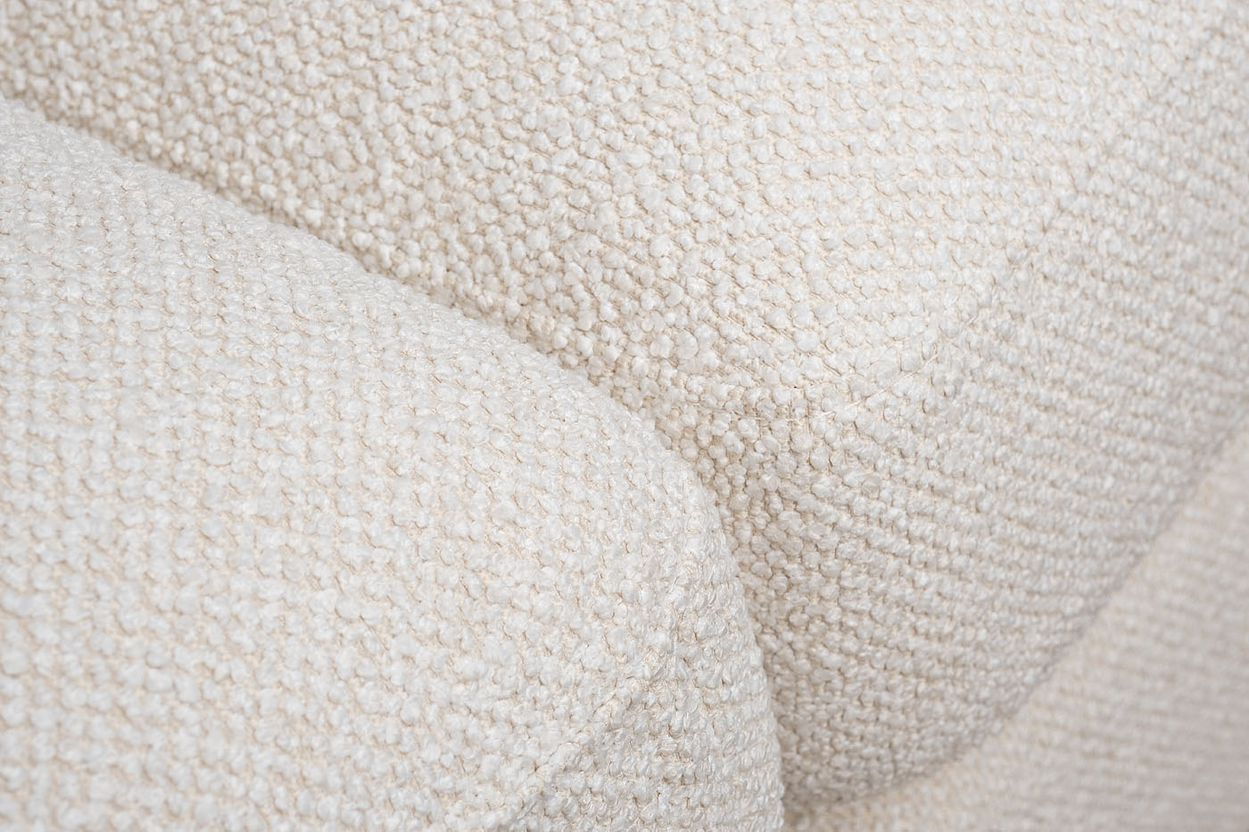 Диван Roberto трехместный, букле кремовый Flona SBEG