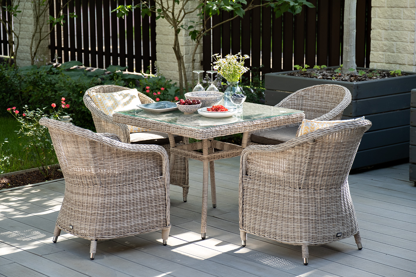 "Равенс" плетеное кресло из искусственного ротанга, цвет бежевый