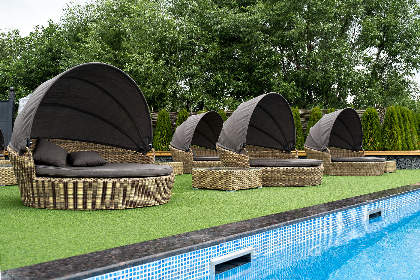 "Стильяно" плетеная кровать круглая, цвет соломенный